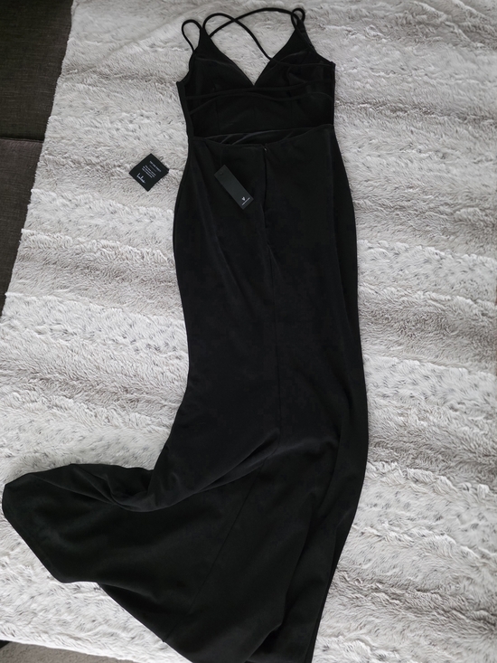 Lulus Dresses & Skirts - NWT Lulu's All This Allure Black Dress MEDIUM